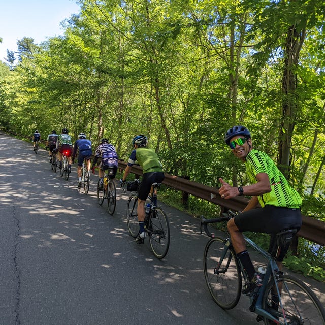 Scenic group ride